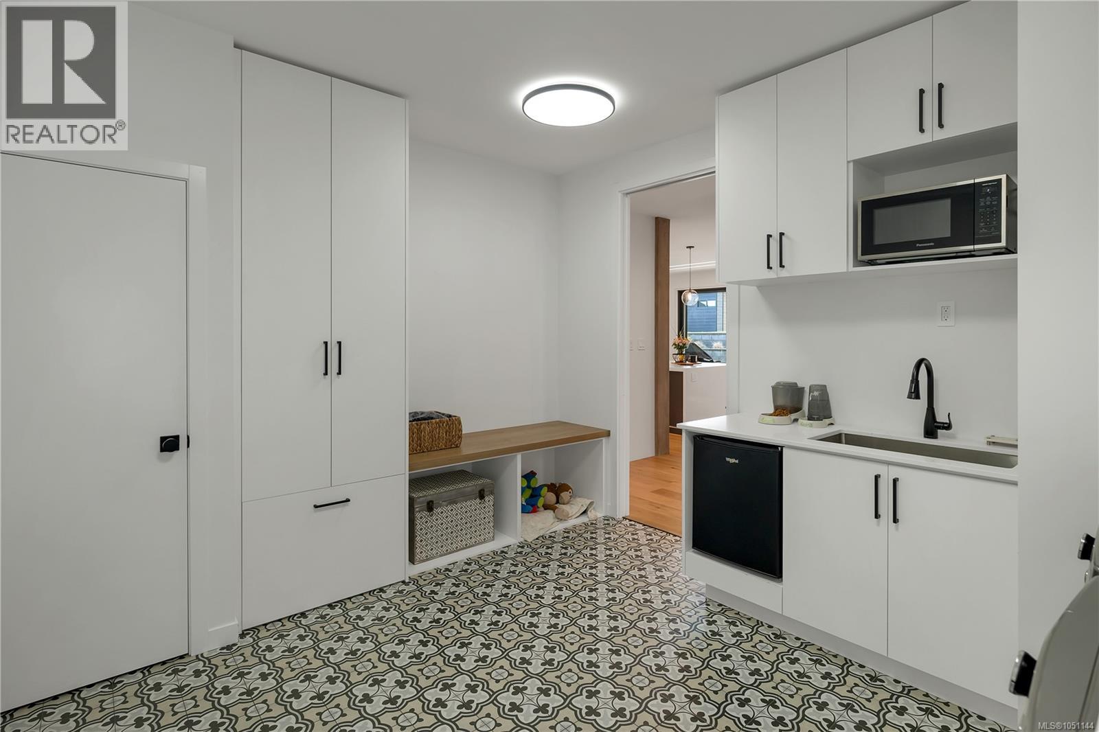 545 Nebraska Pl - Image 31