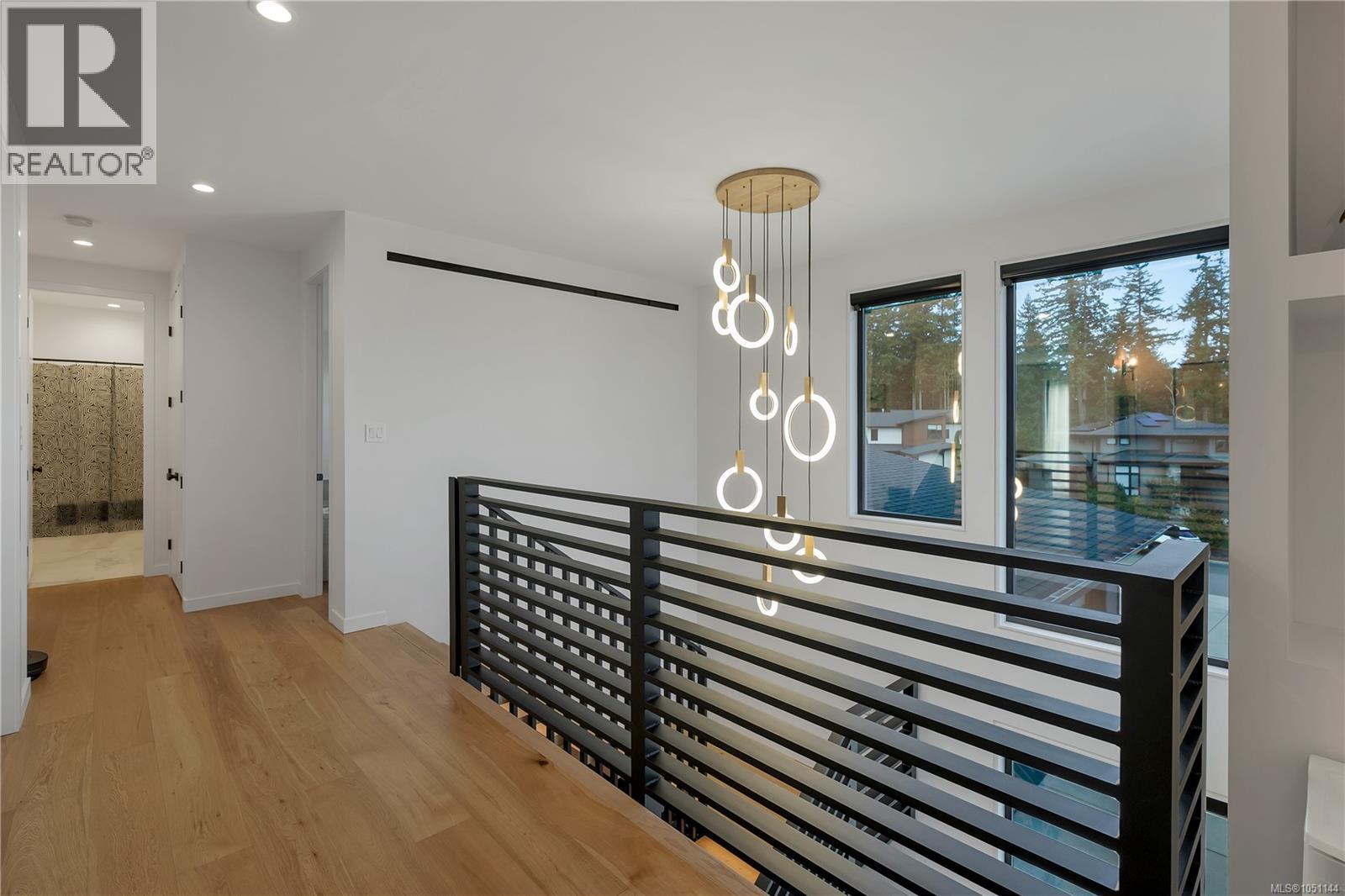 545 Nebraska Pl - Image 39