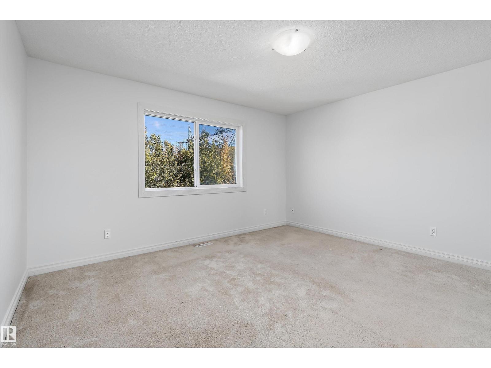8419 2 AV SW - 32