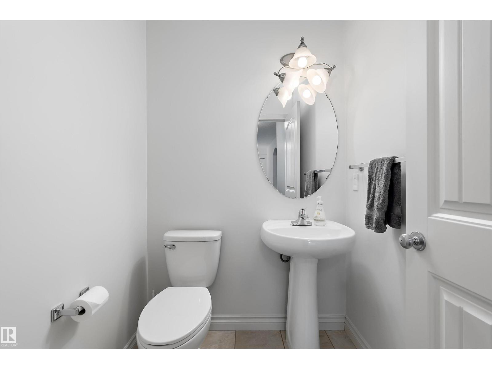8419 2 AV SW - 6