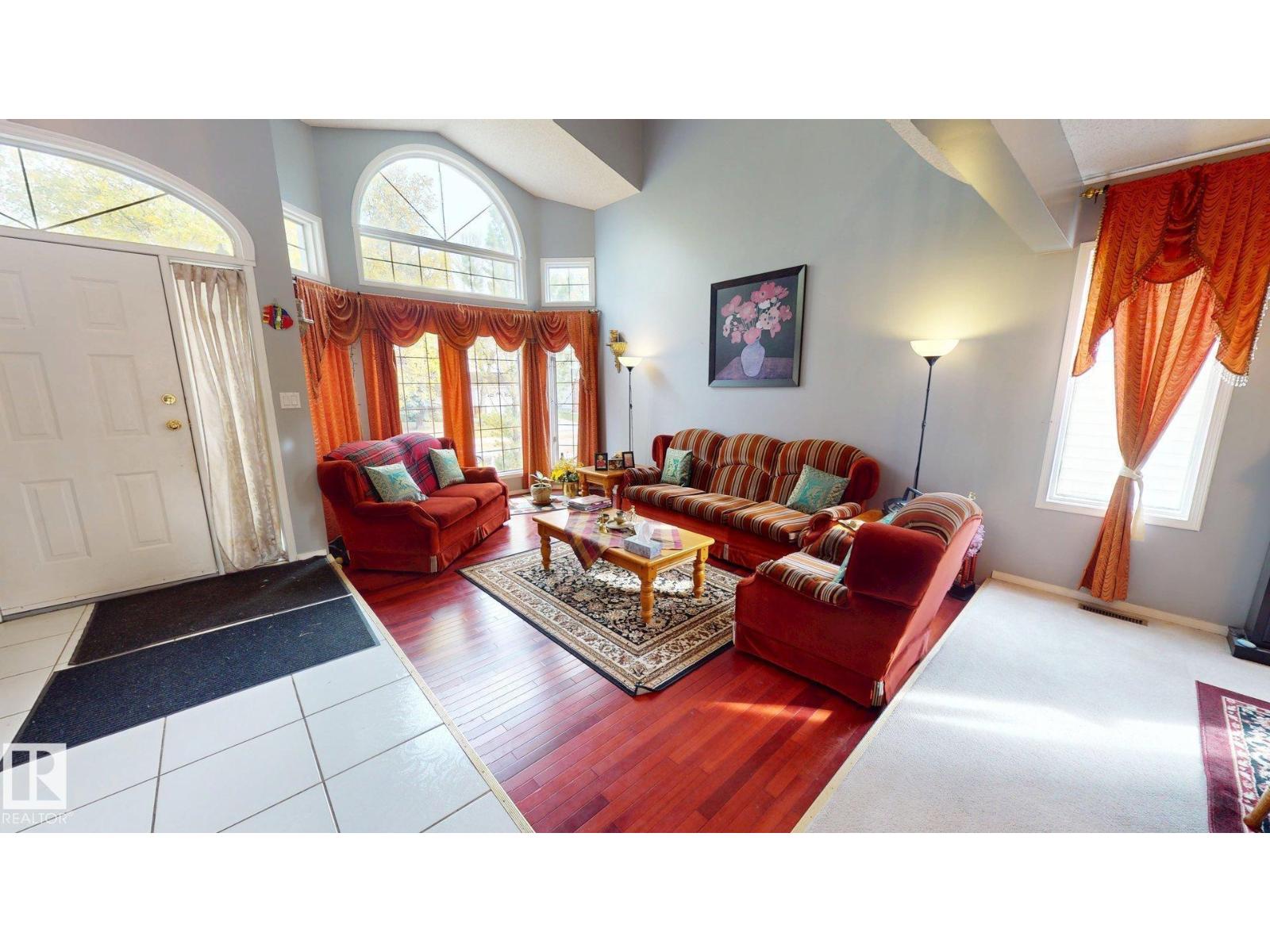 225 Heagle CR NW - 3