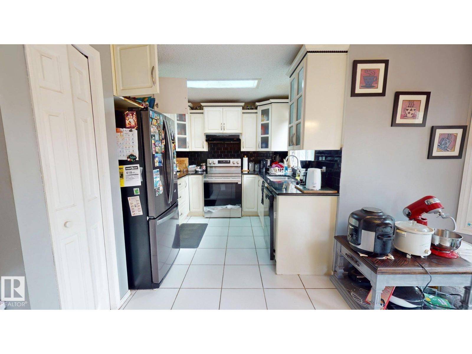 225 Heagle CR NW - 7