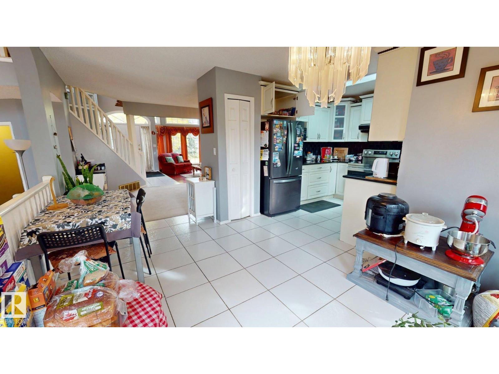 225 Heagle CR NW - 9