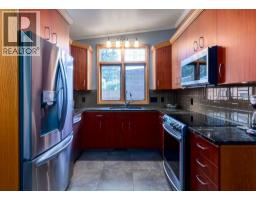 Bedroom - 5108 Brockington Road Nw, Calgary, AB T2L1R6 Photo 12