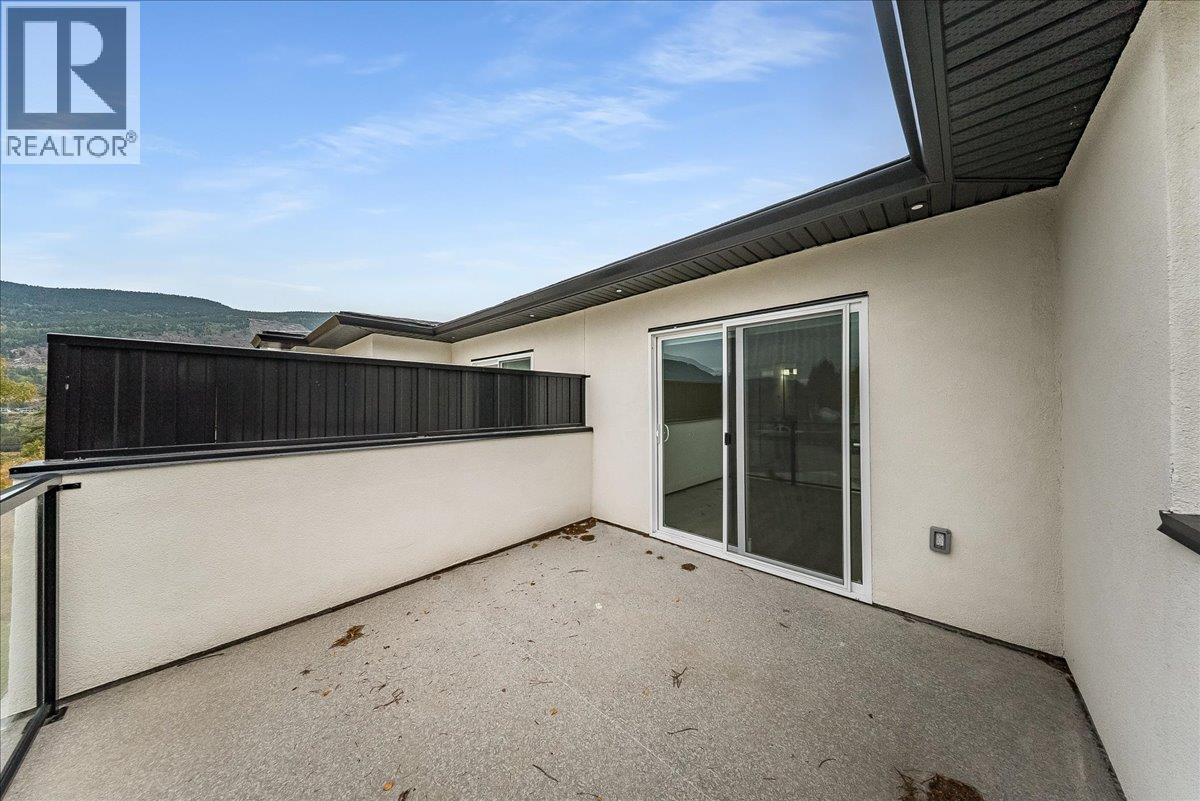 3736 Toba Road - 37