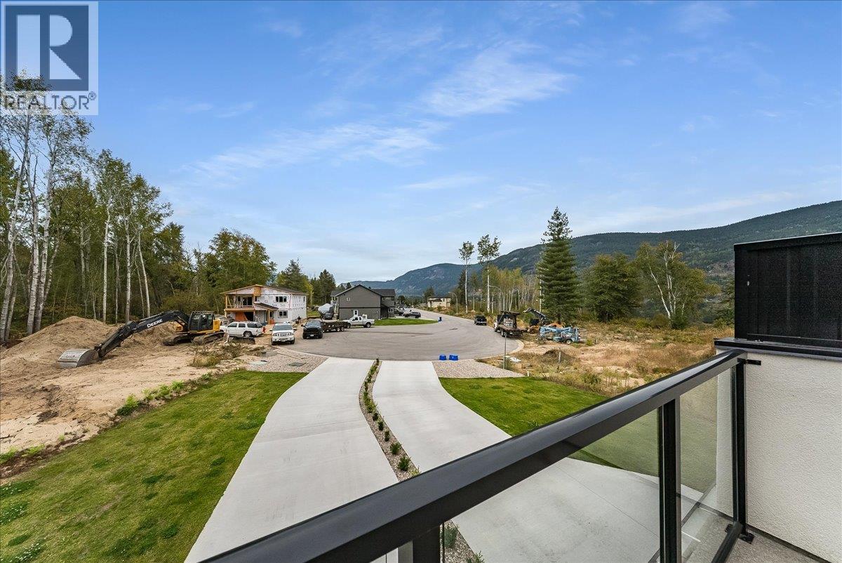 3736 Toba Road - 39