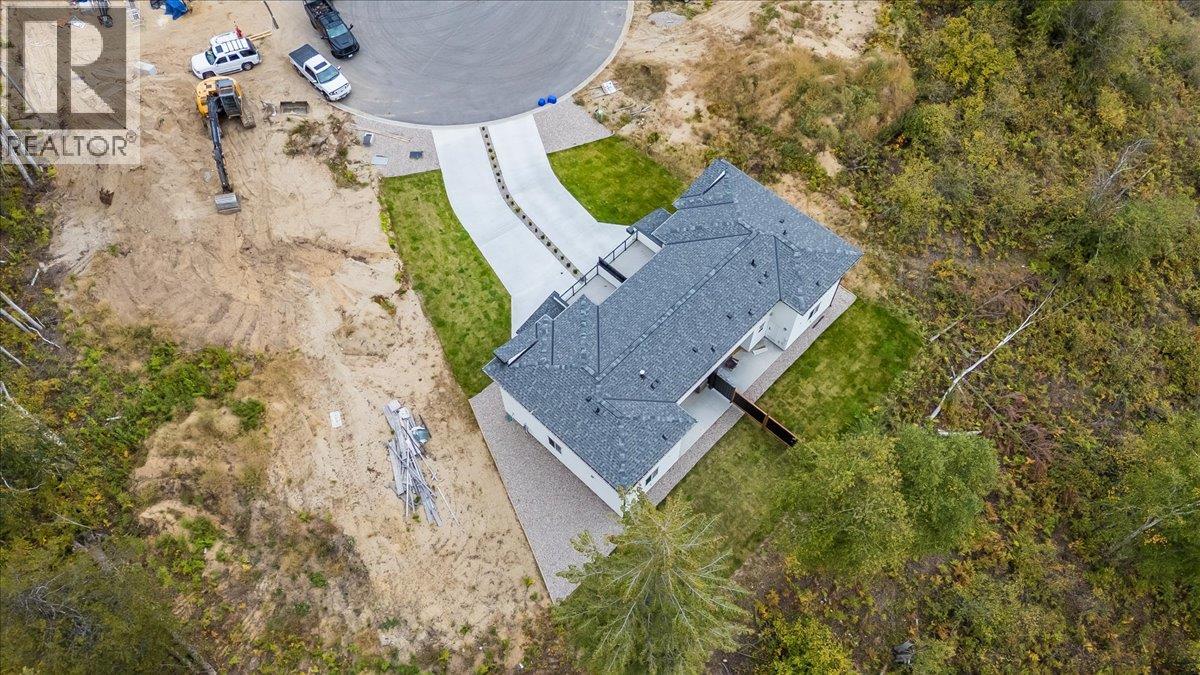 3736 Toba Road - 49