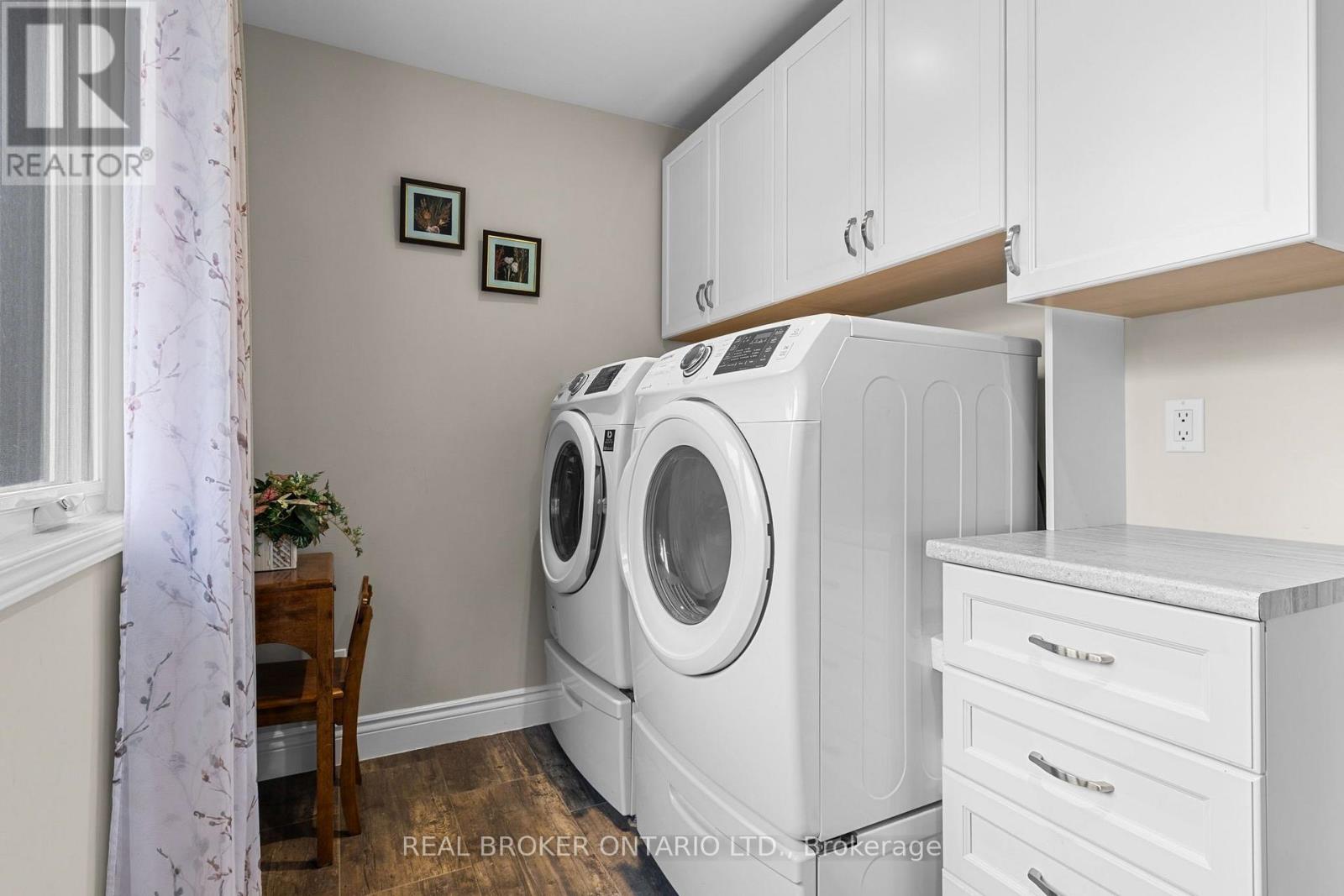 316 CLOTHIER STREET W - Image 15