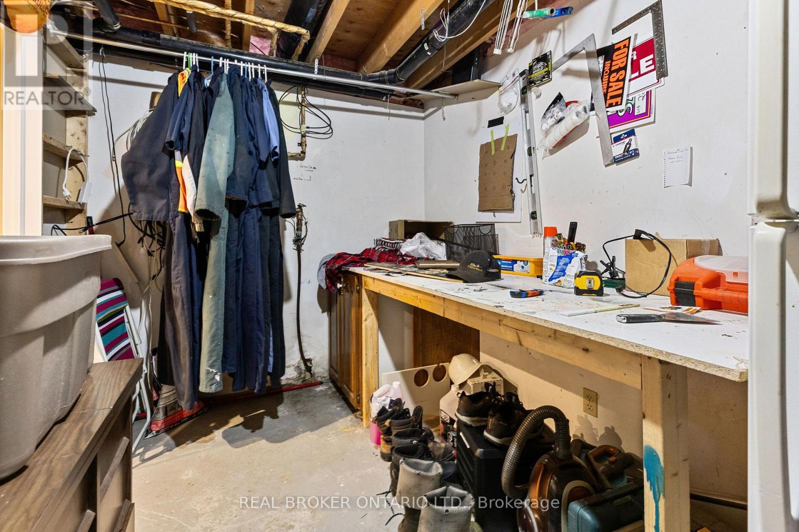 316 CLOTHIER STREET W - 33
