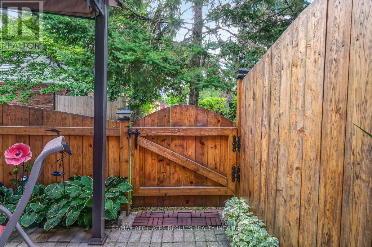 1312 CORNELL STREET - 43
