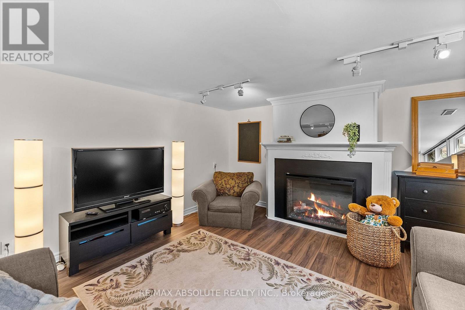 290 HARRINGTON STREET - Image 38
