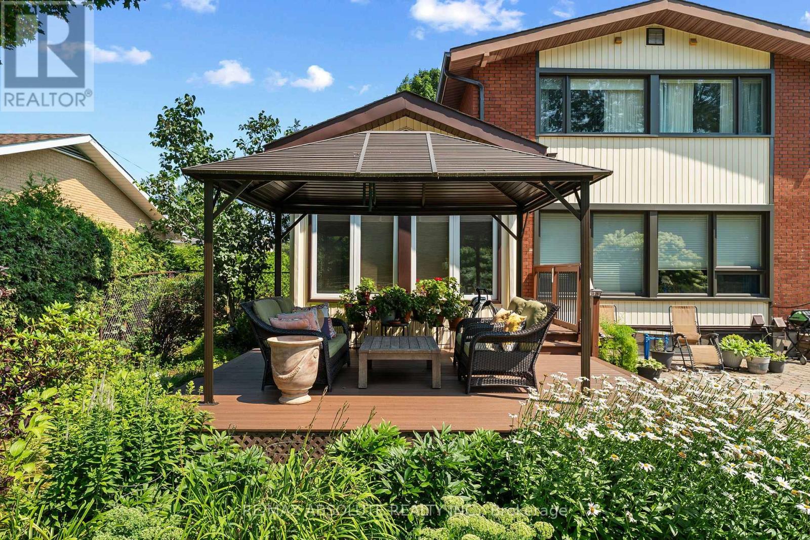290 HARRINGTON STREET - Image 44