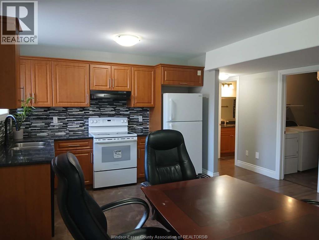 1926 MARK AVENUE - 11