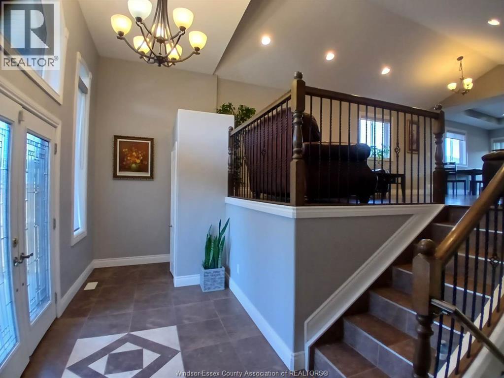 1926 MARK AVENUE - 3