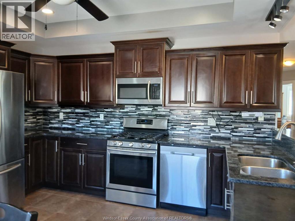 1926 MARK AVENUE - 4