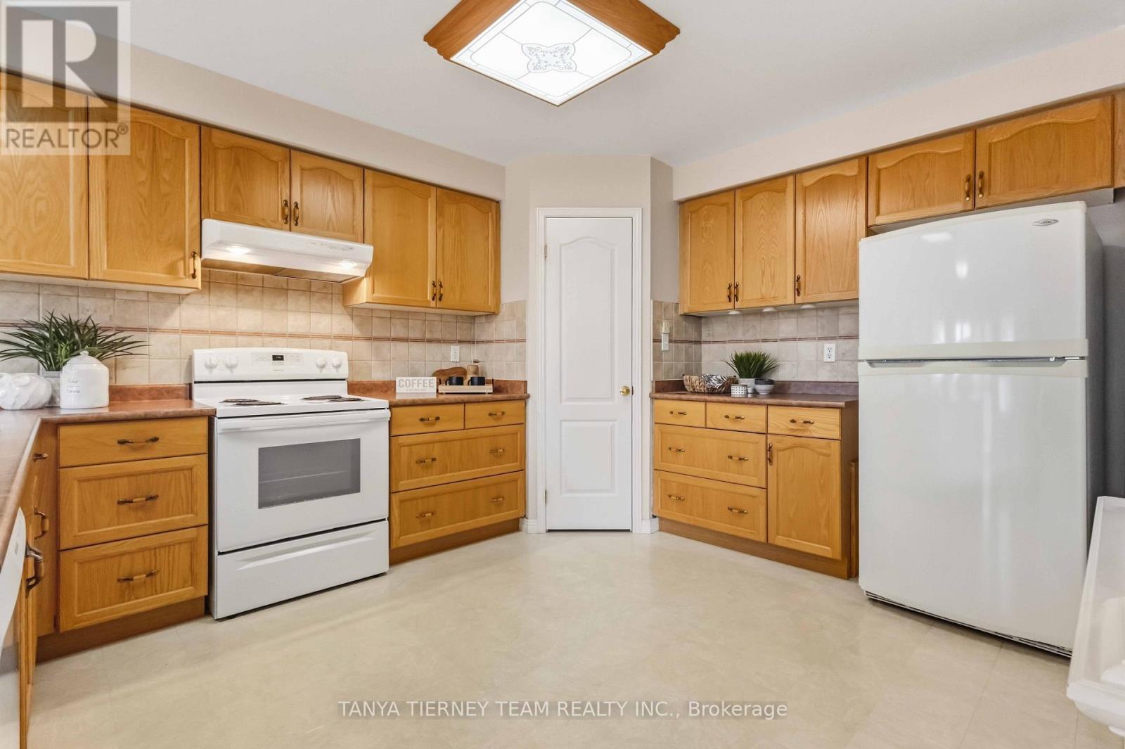 5 PADFIELD DRIVE - Image 18