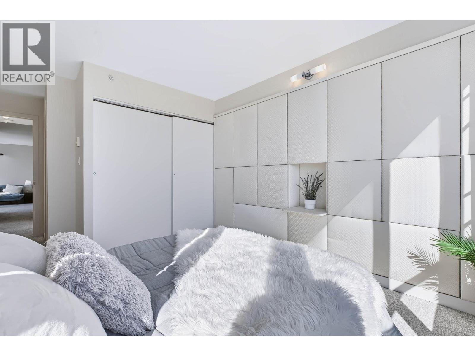 Photo of 1403 8171 SABA ROAD 17