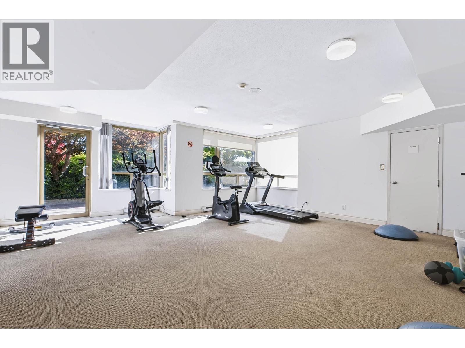 Photo of 1403 8171 SABA ROAD 29