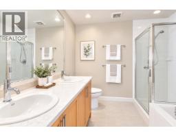 1701 6823 Station Hill Drive, Burnaby, BC V3N0A9 Photo 11