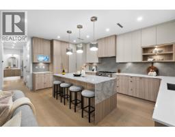 1 7061 Paulus Crescent, Burnaby, BC V5A1P4 Photo 10