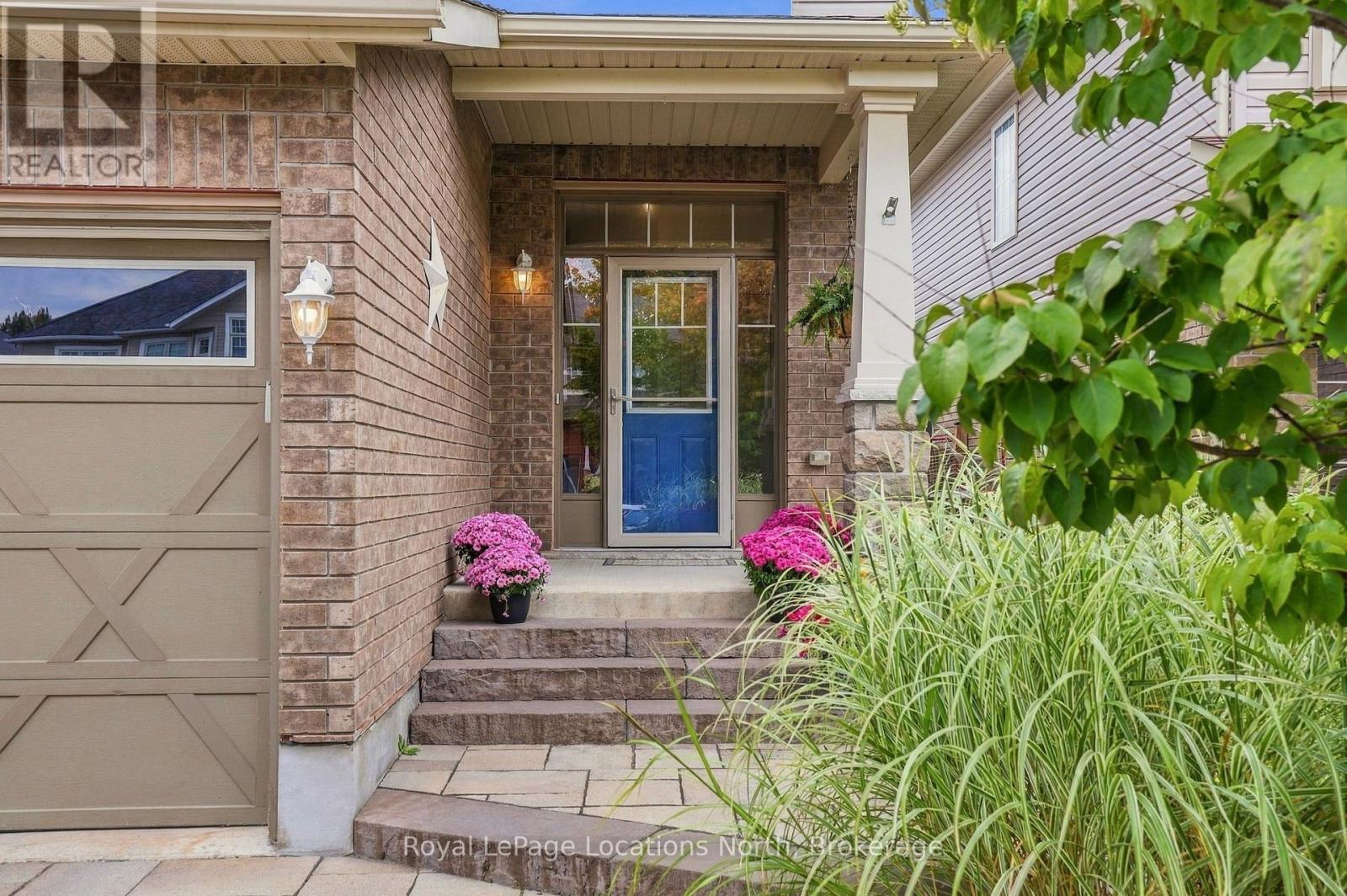 15 KAYLA CRESCENT - Image 3