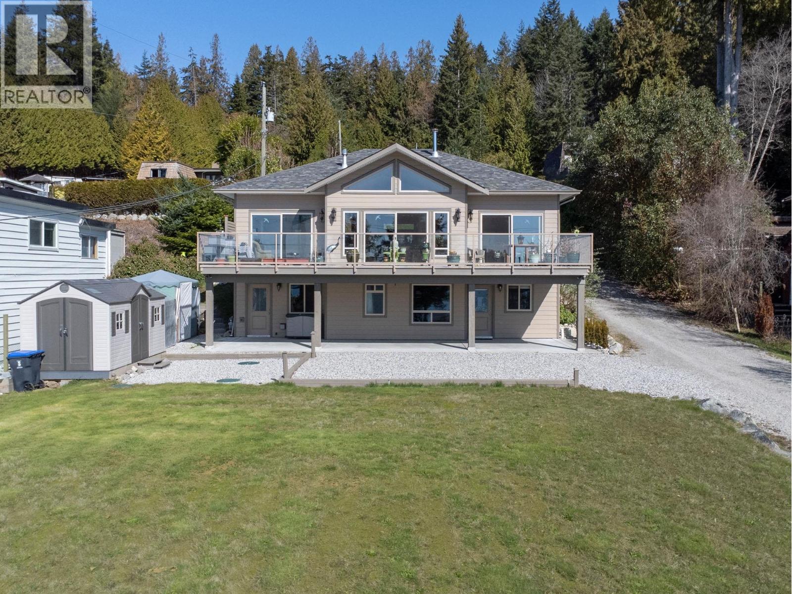 6682 SUNSHINE COAST HIGHWAY, Sechelt