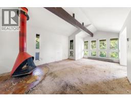 3745 Southridge Avenue, West Vancouver, BC V7V3H9 Photo 23