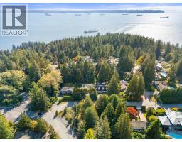 3745 Southridge Avenue, West Vancouver, BC V7V3H9 Photo 29
