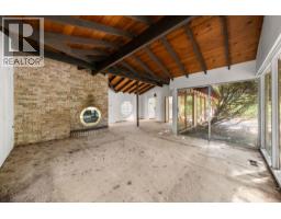 3745 Southridge Avenue, West Vancouver, BC V7V3H9 Photo 8