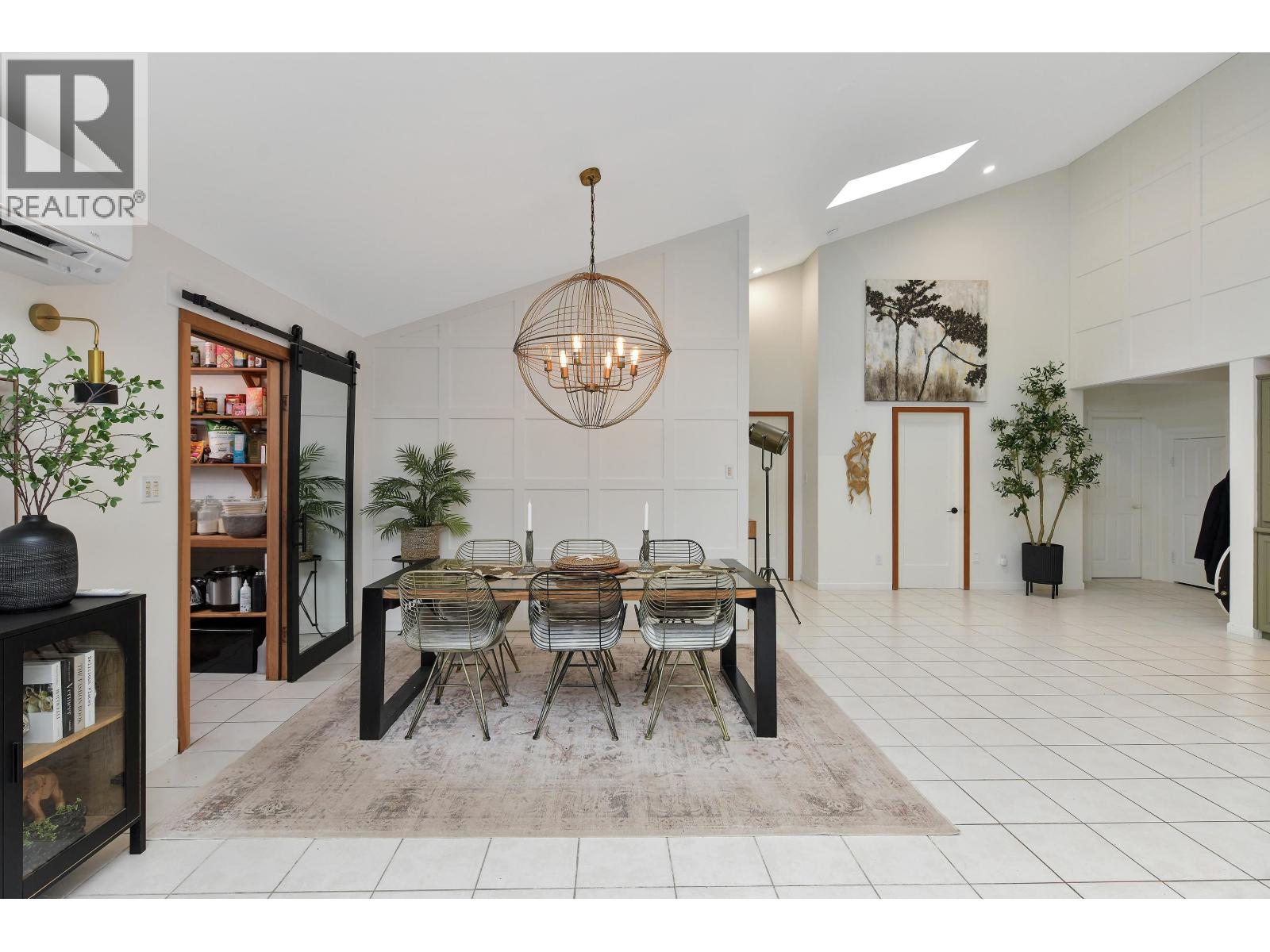 505 BAYVIEW DRIVE, Mayne Island