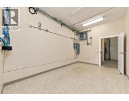 121 3989 Henning Drive, Burnaby, BC V5C6P8 Photo 10