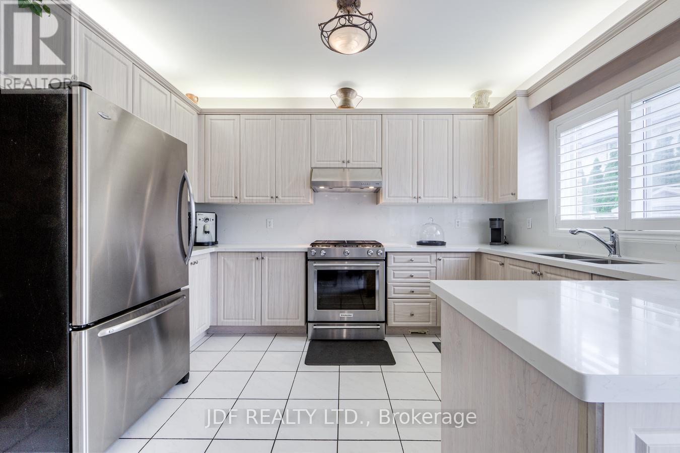 164 GOLDEN GATE CIRCLE - 10