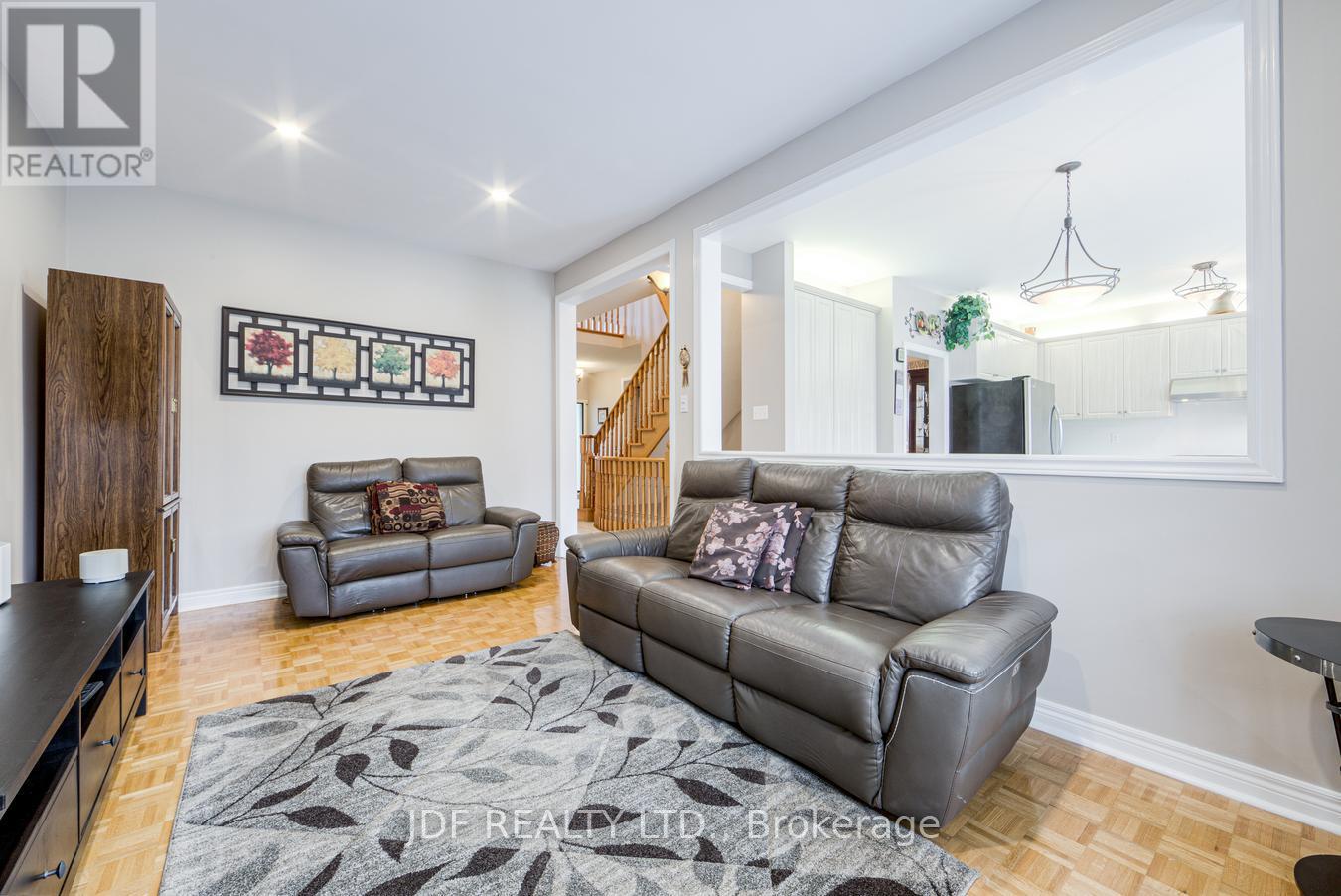164 GOLDEN GATE CIRCLE - 18