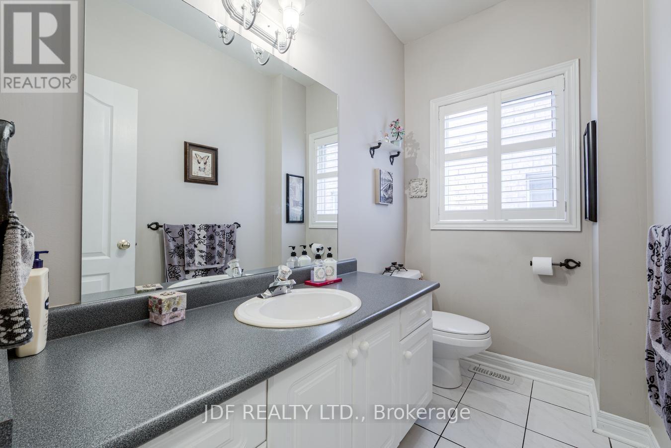 164 GOLDEN GATE CIRCLE - 19