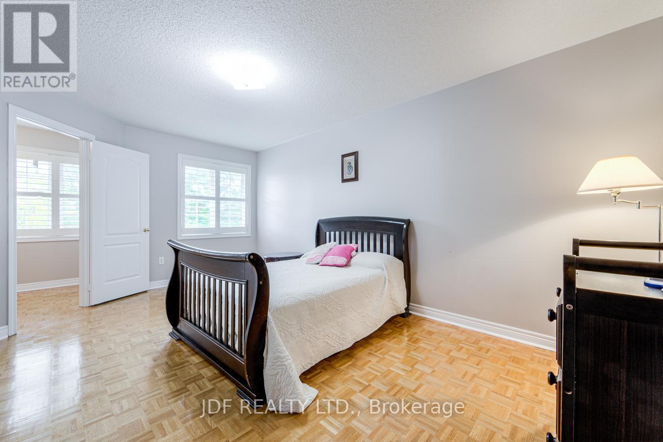 164 GOLDEN GATE CIRCLE - 34