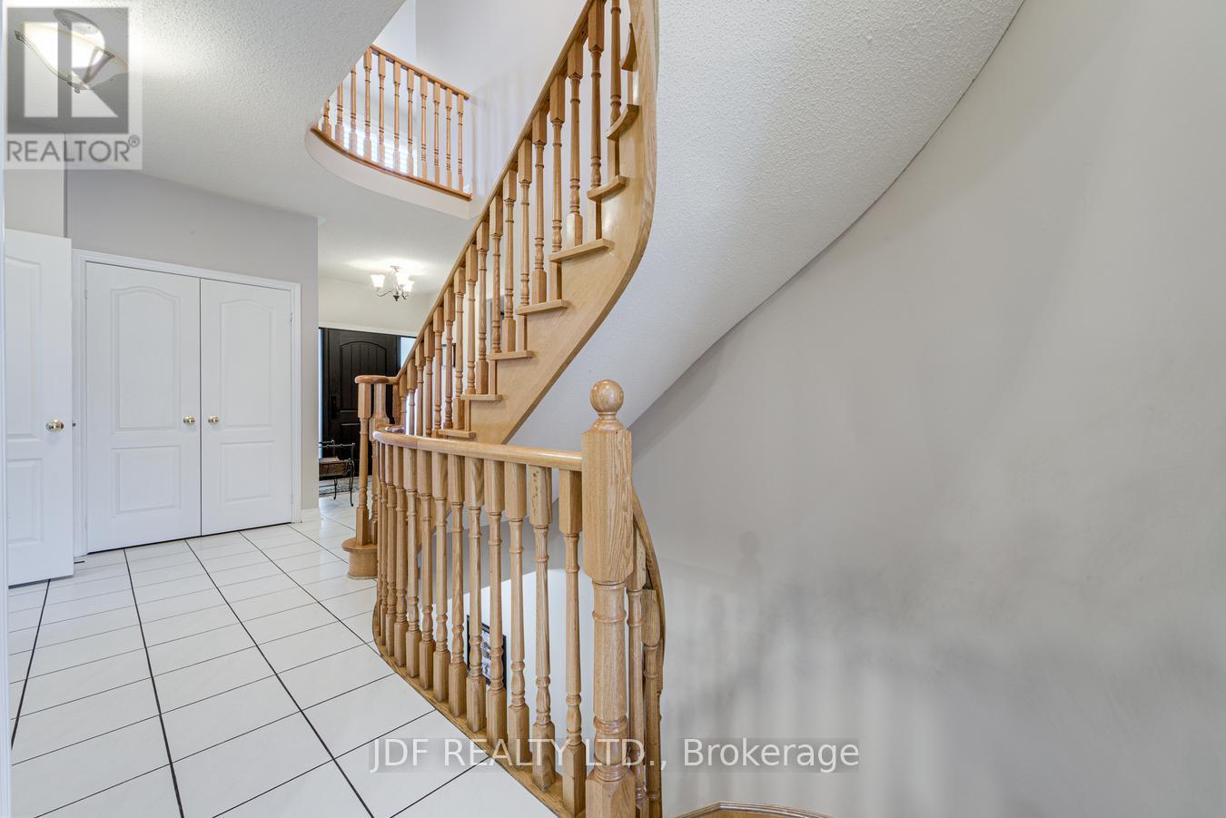 164 GOLDEN GATE CIRCLE - 35