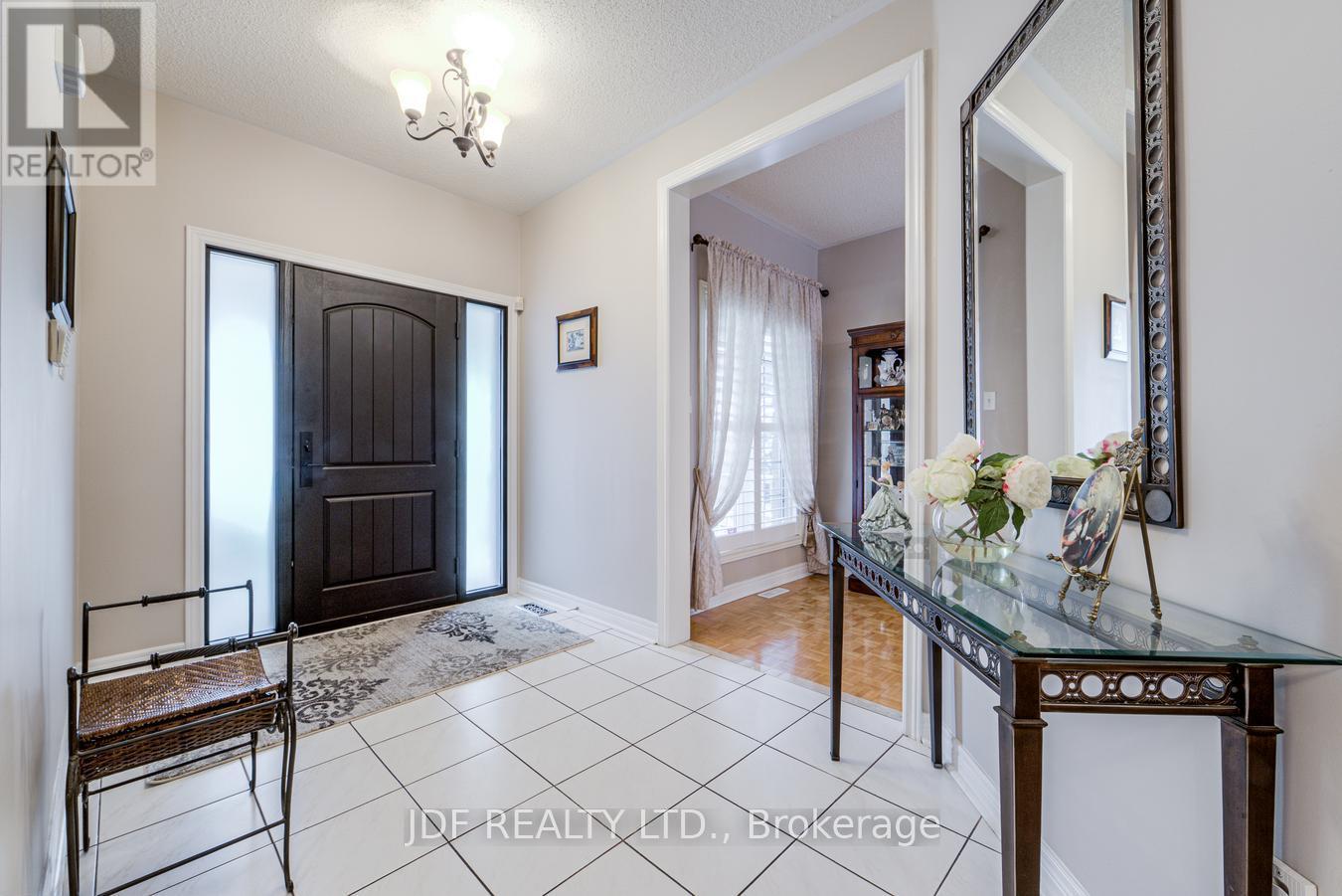 164 GOLDEN GATE CIRCLE - Image 4