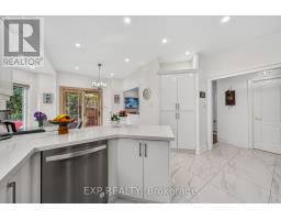 785 Quantra Crescent, Newmarket, ON L3X1M9 Photo 23