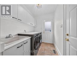 785 Quantra Crescent, Newmarket, ON L3X1M9 Photo 31