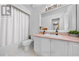 785 Quantra Crescent, Newmarket, ON L3X1M9 Photo 40
