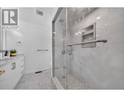 785 Quantra Crescent, Newmarket, ON L3X1M9 Photo 41
