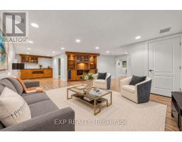 785 Quantra Crescent, Newmarket, ON L3X1M9 Photo 47