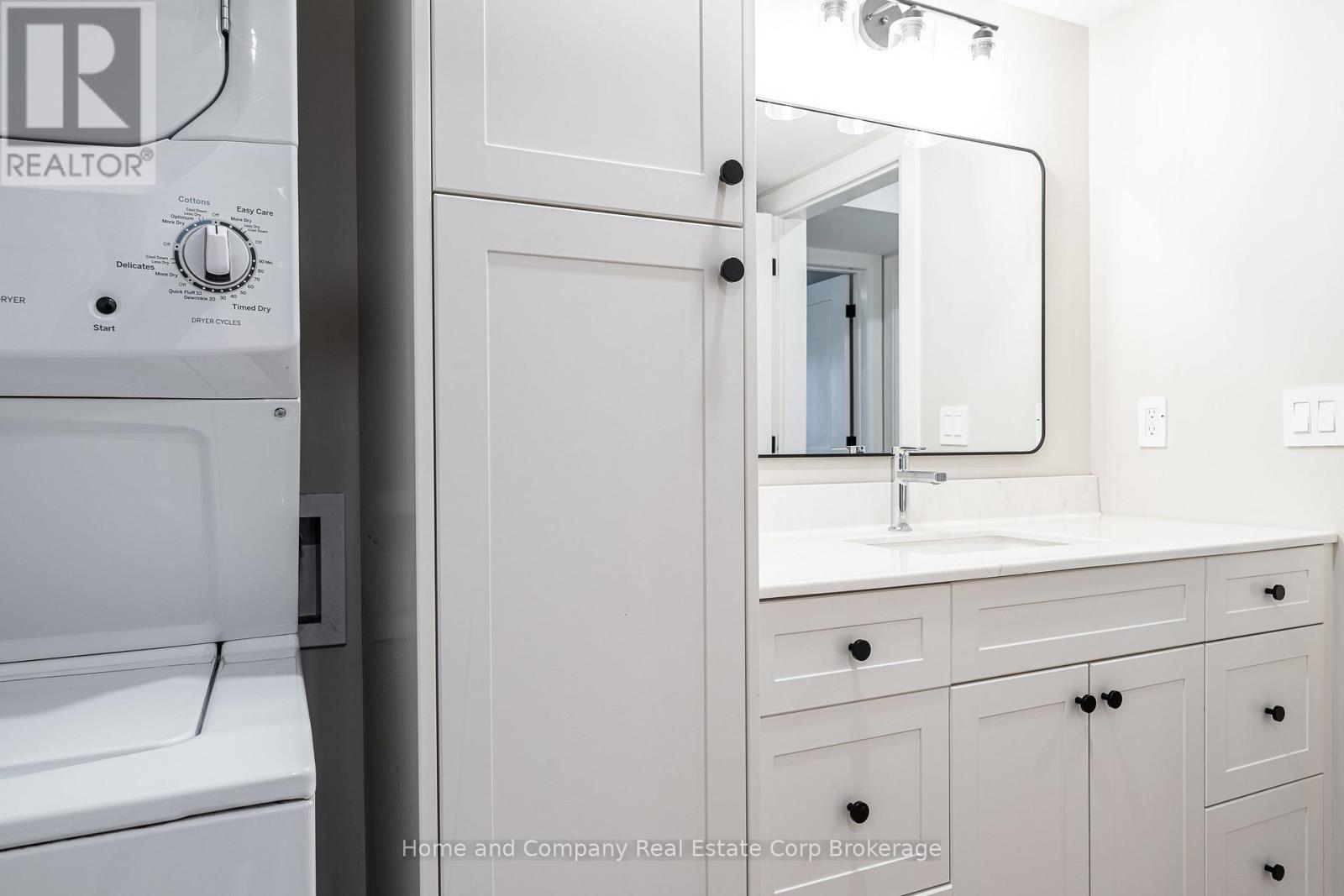 27 Brock Street — photo 8