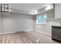 27 Brock Street, St  Marys, ON N4X1C8 Photo 9