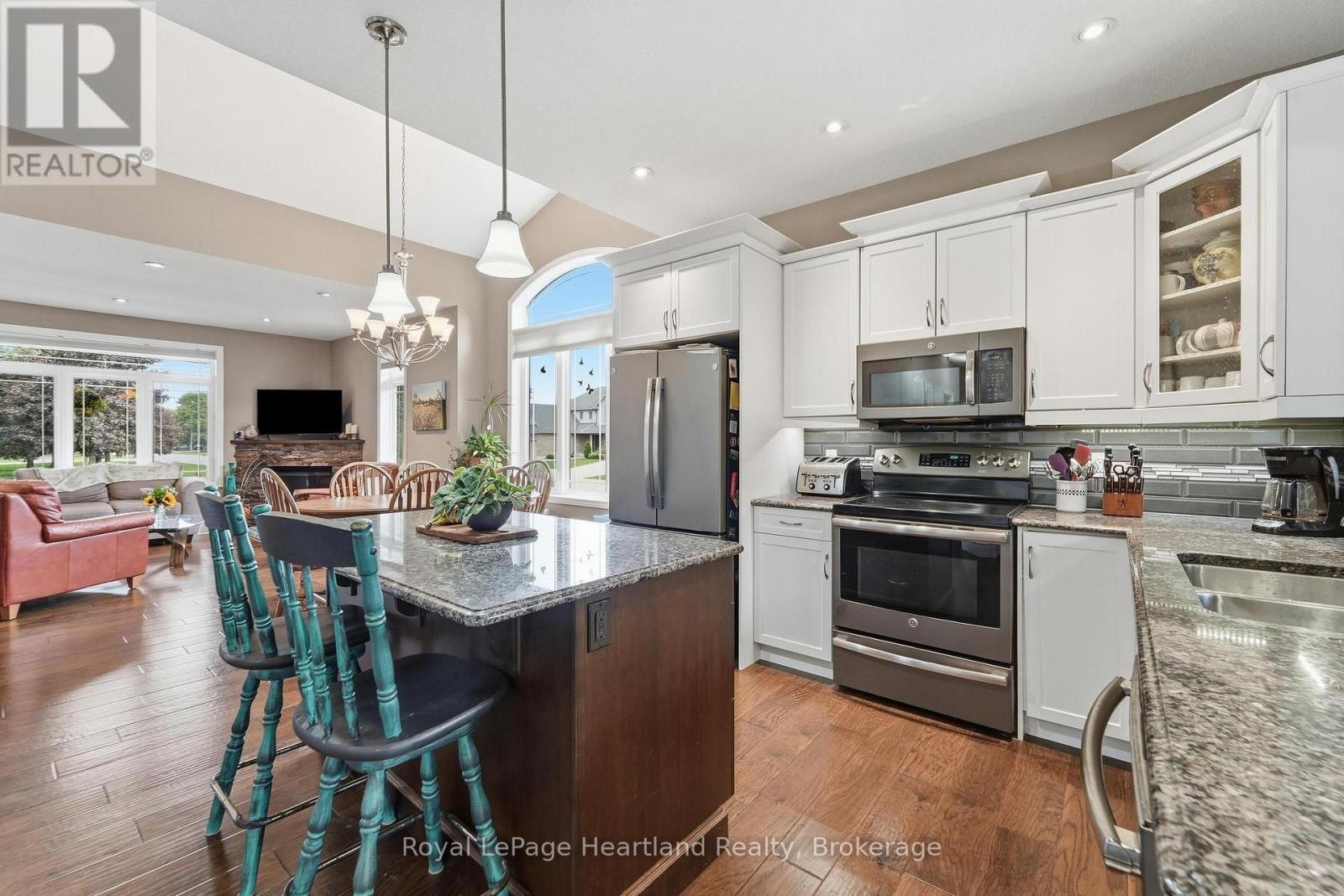285 DARLING BOULEVARD - Image 15