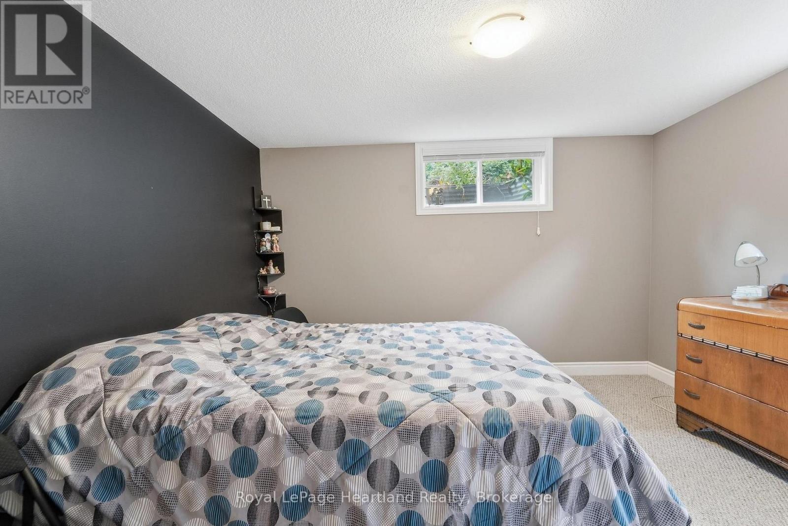 285 DARLING BOULEVARD - Image 32
