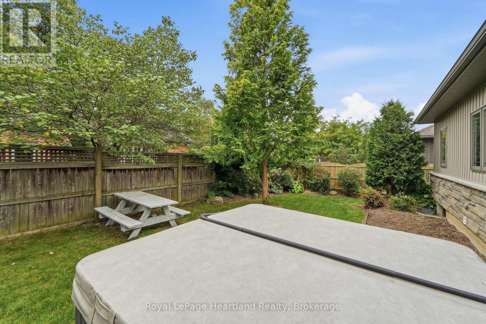 285 DARLING BOULEVARD - Image 39