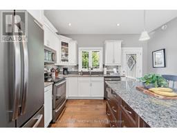 Foyer - 285 Darling Boulevard, South Huron, ON N0M1S1 Photo 16
