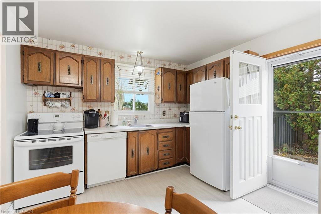 48 RALEIGH Court - 13