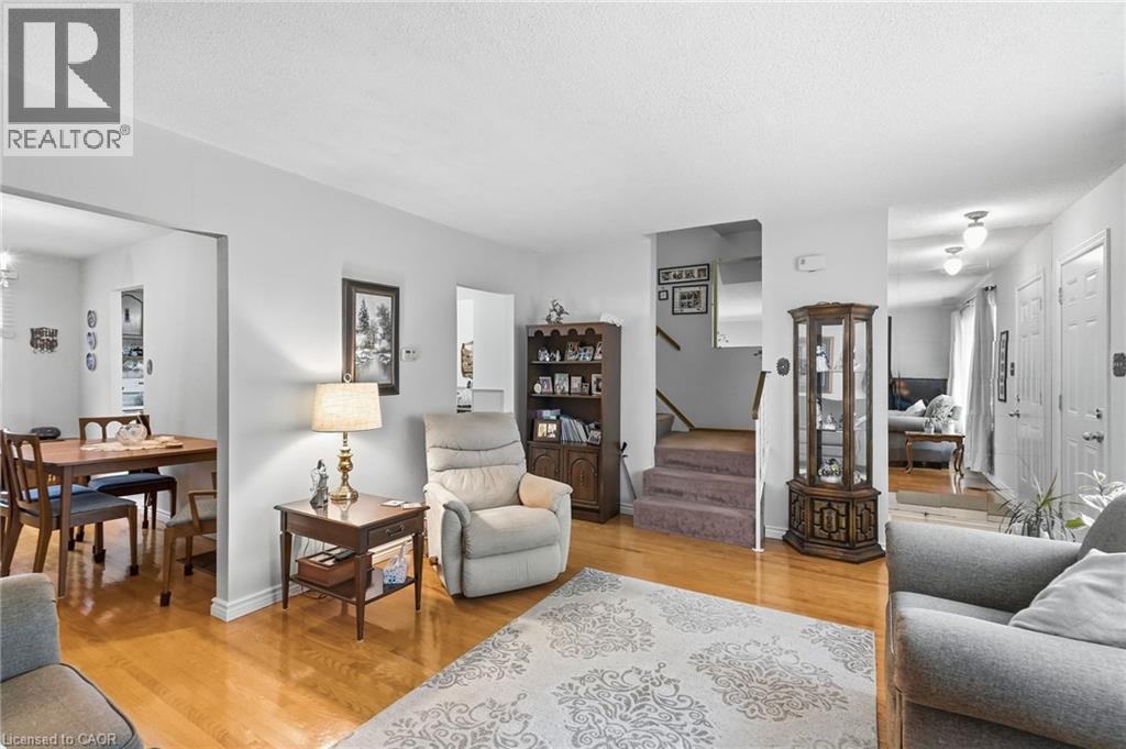 48 RALEIGH Court - 9